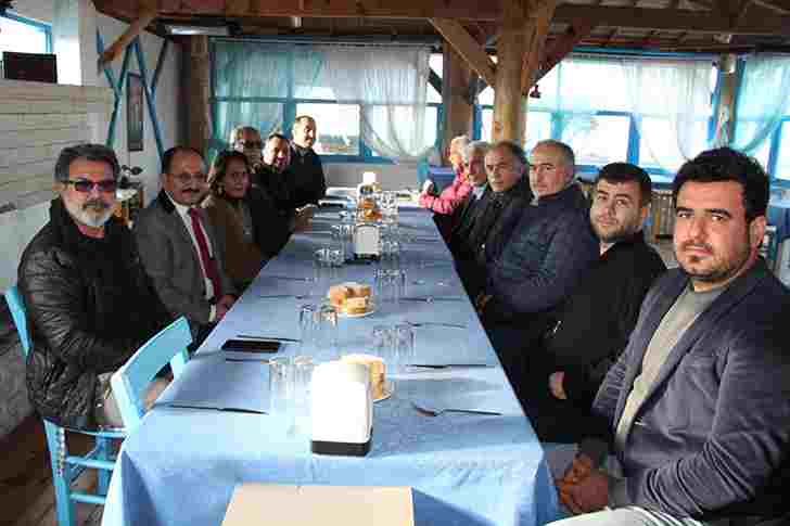 DÖRTYOL GAZETECİLER CEMİYETİ KAYMAKAM AYDIN ERGÜN İLE BİR ARAYA GELDİ